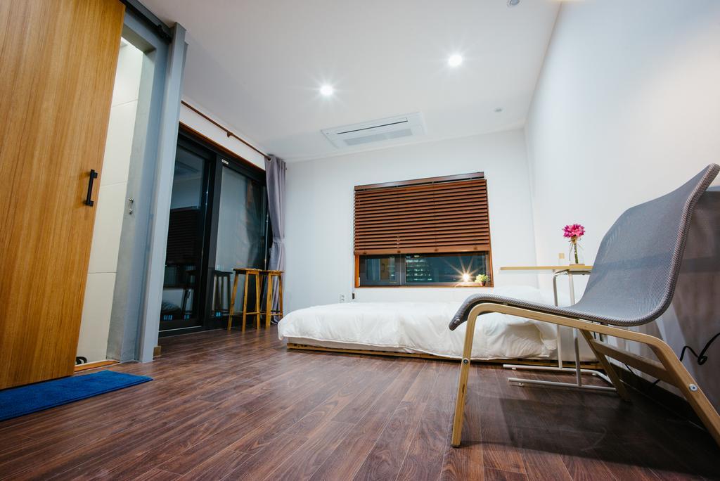 Morning Dew Guesthouse Busan Exterior foto